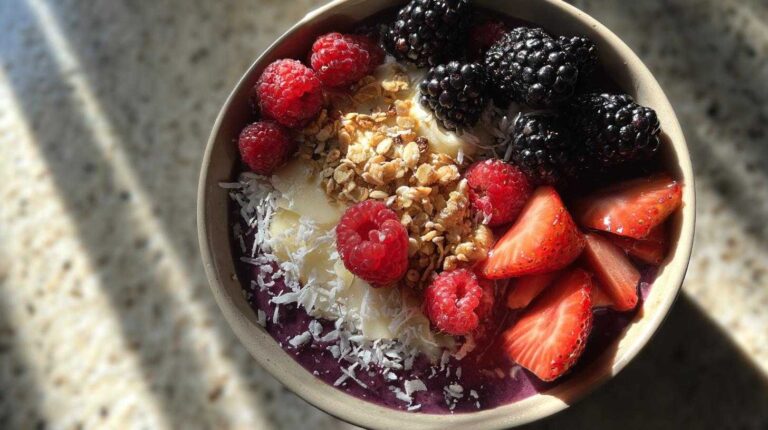 Acai Berry Bowl (Healthy Breakfast)