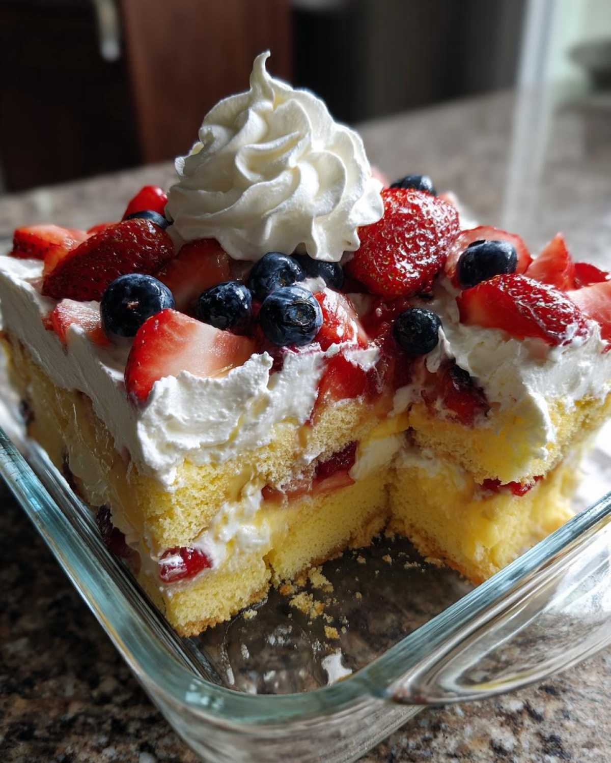 Classic 4th of July Berry Trifle (Patriotic Dessert) - detail 2