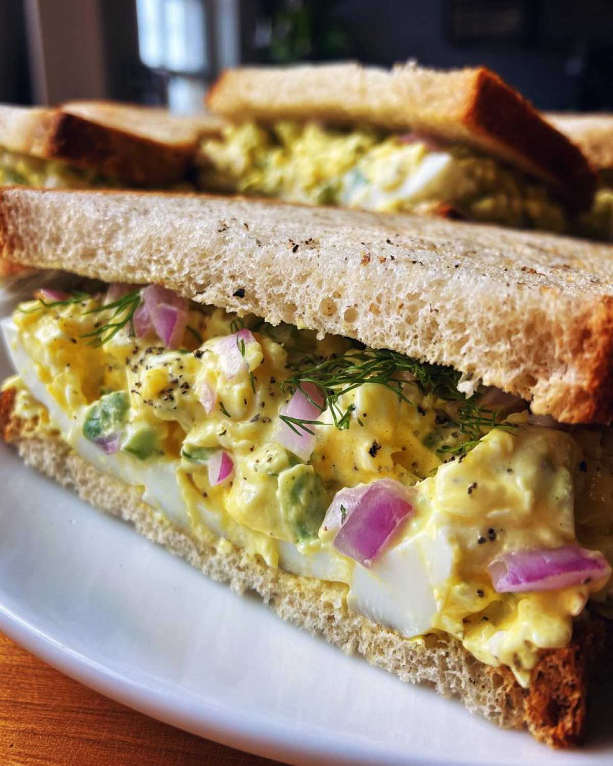 Classic Egg Salad Sandwiches (Picnic Sandwich Filling) - detail 2