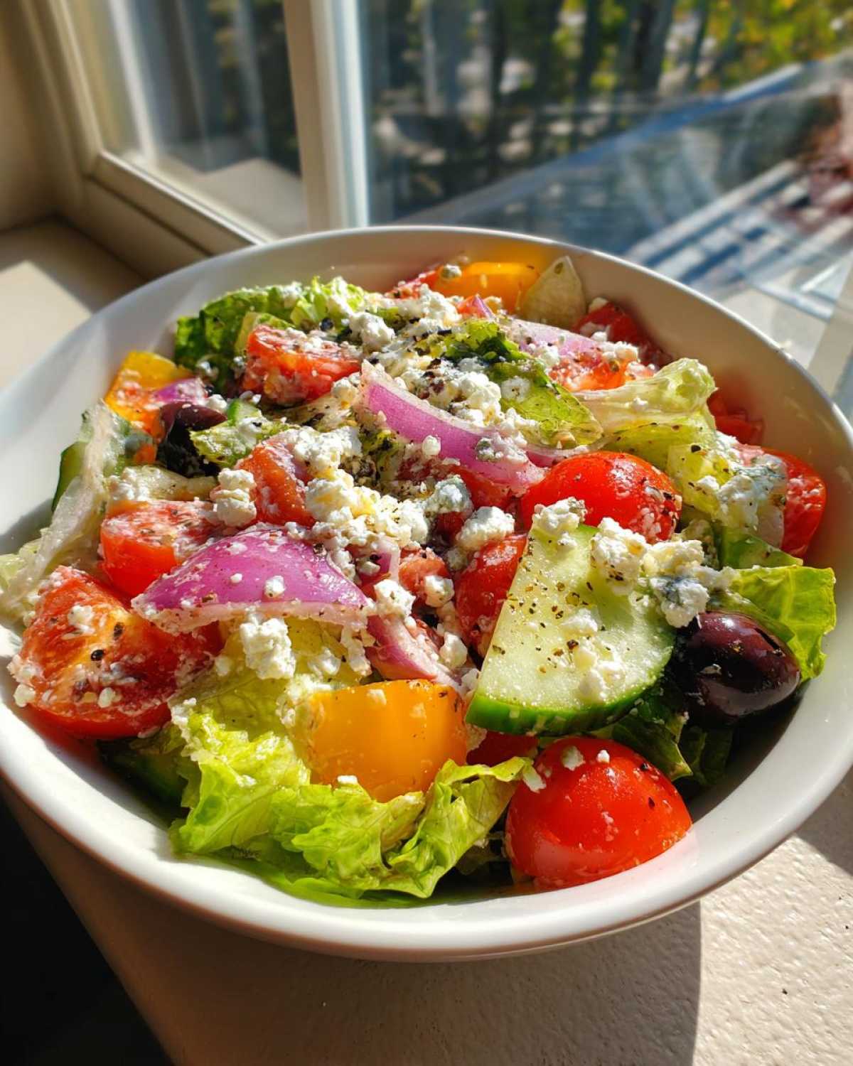 Classic Greek Salad with Homemade Dressing - detail 3