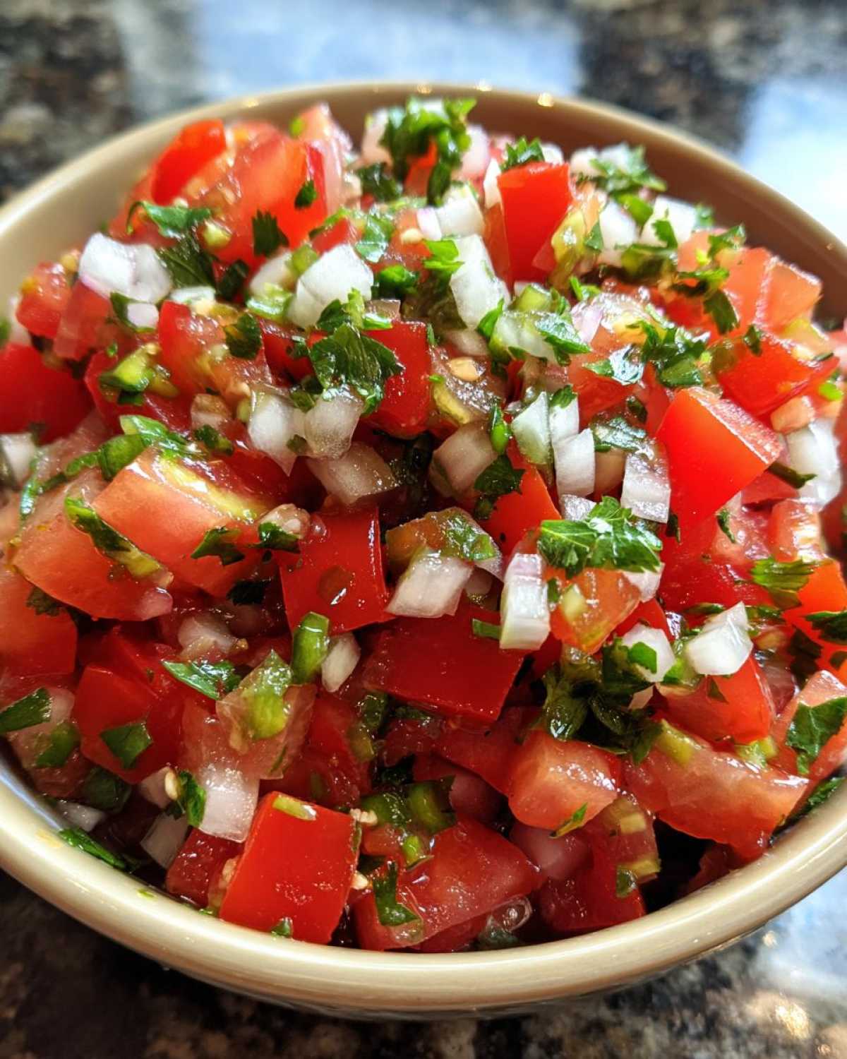 Fresh Pico de Gallo (Classic Mexican Salsa) - detail 3