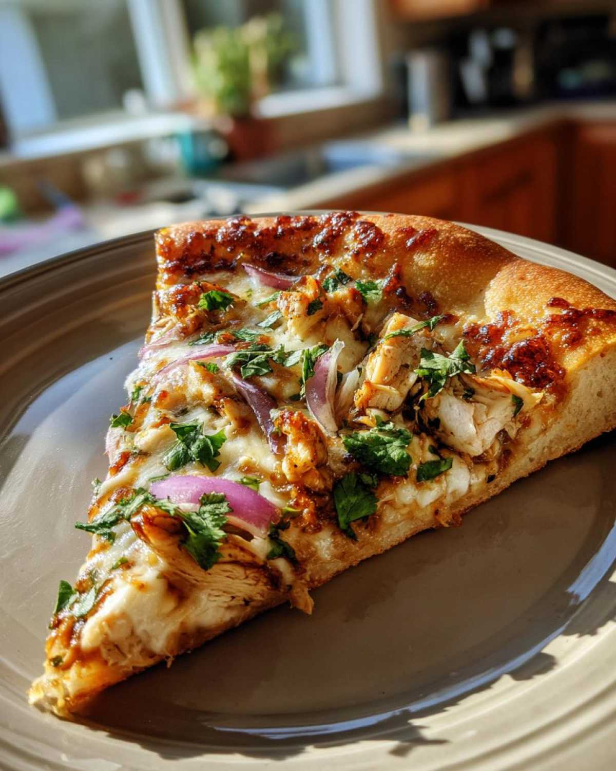 Grilled BBQ Chicken Pizza (Summer Grilling Idea) - detail 2