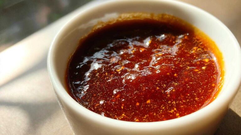 Homemade BBQ Sauce (Sweet & Tangy Recipe)