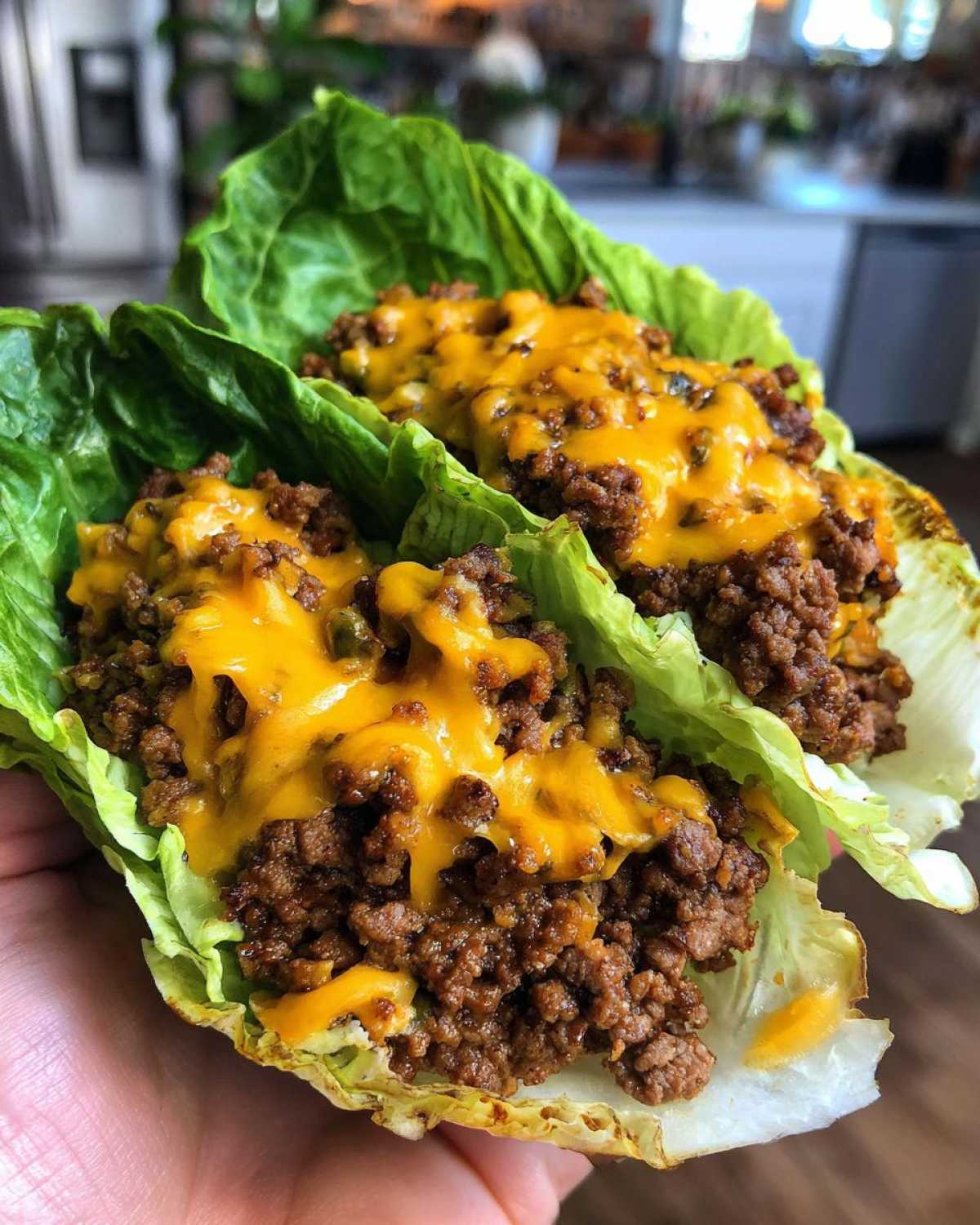 Keto Cheeseburger Lettuce Wraps (Low-Carb Burger) - detail 1