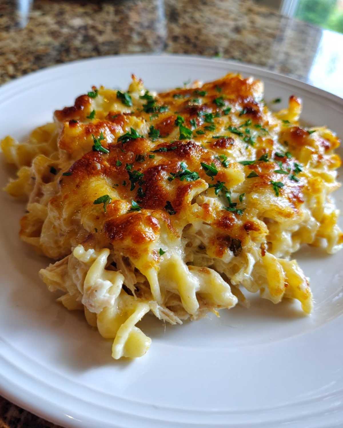 Classic tuna noodle casserole - detail 2