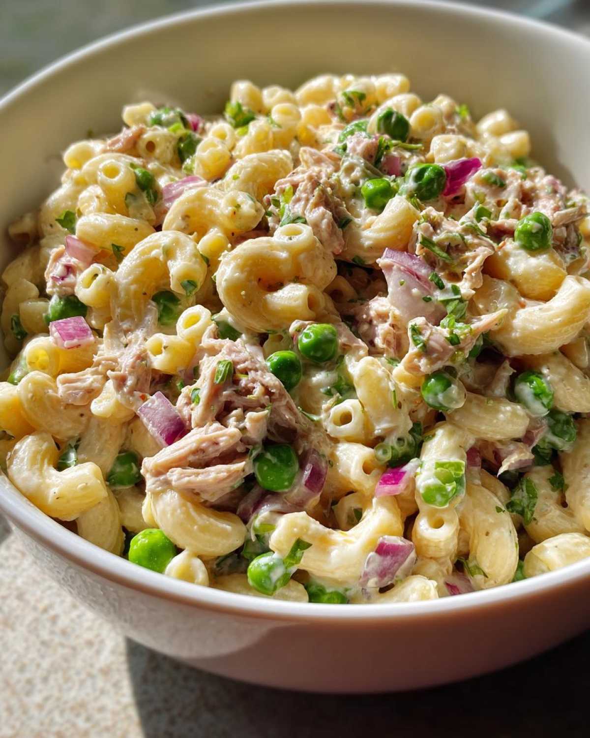 Classic tuna pasta salad - detail 3