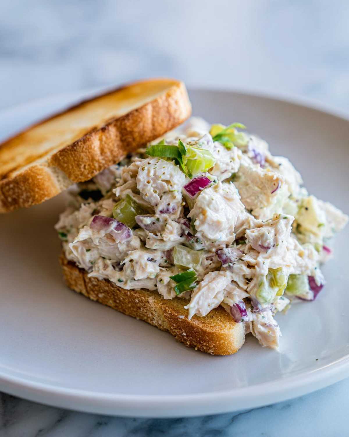 Classic tuna salad - detail 2
