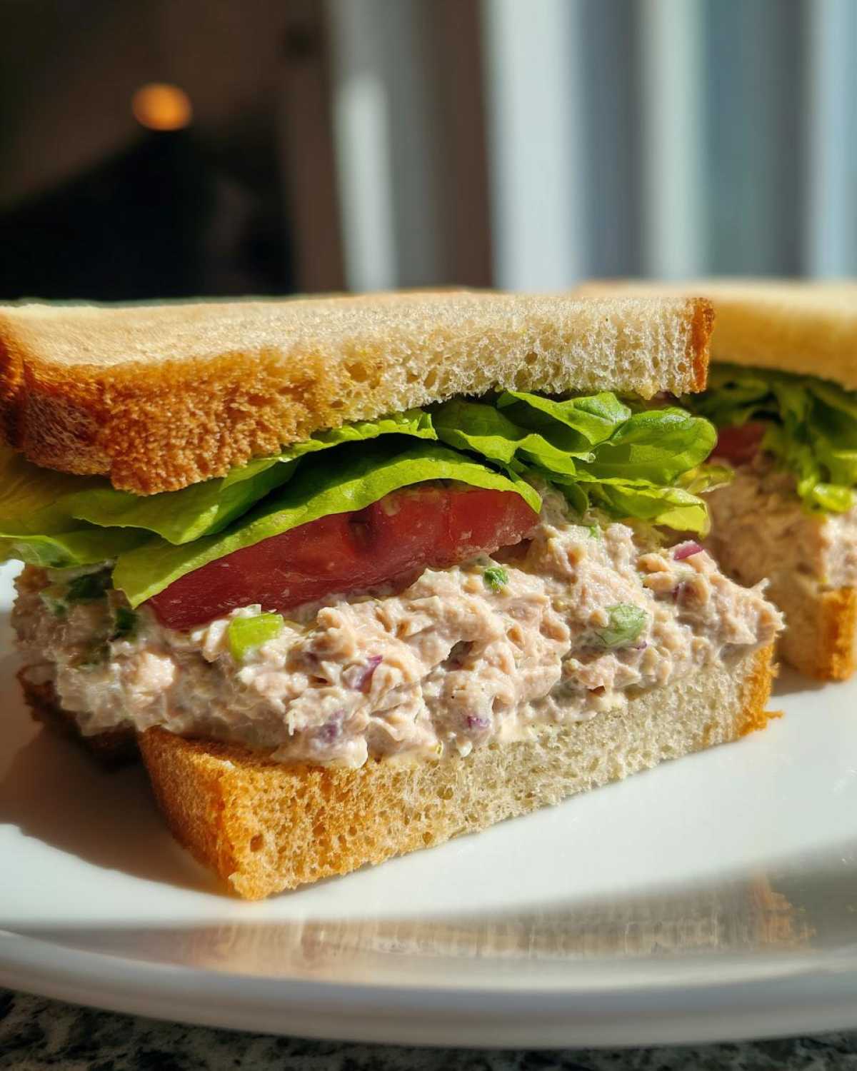 Classic tuna sandwich - detail 2