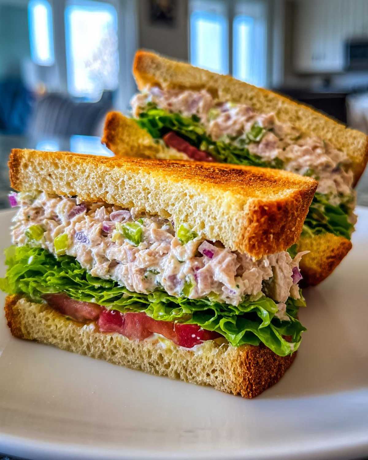 Classic tuna sandwich - detail 3