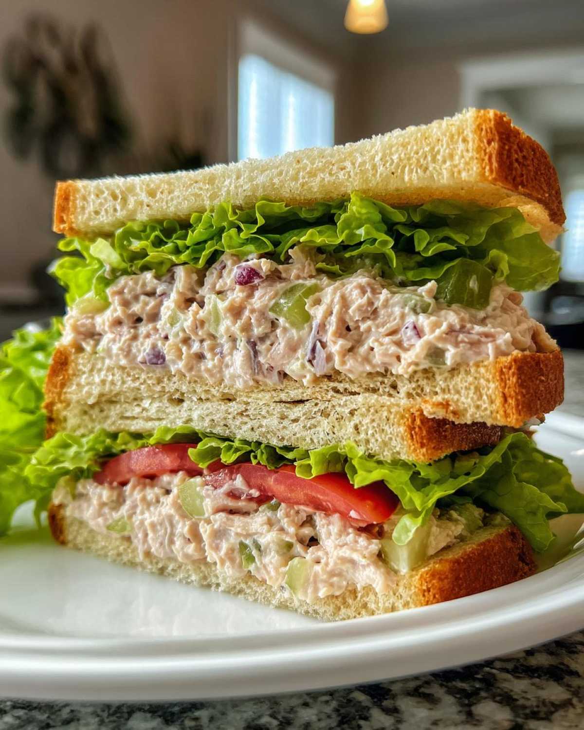 Classic tuna sandwich - detail 4