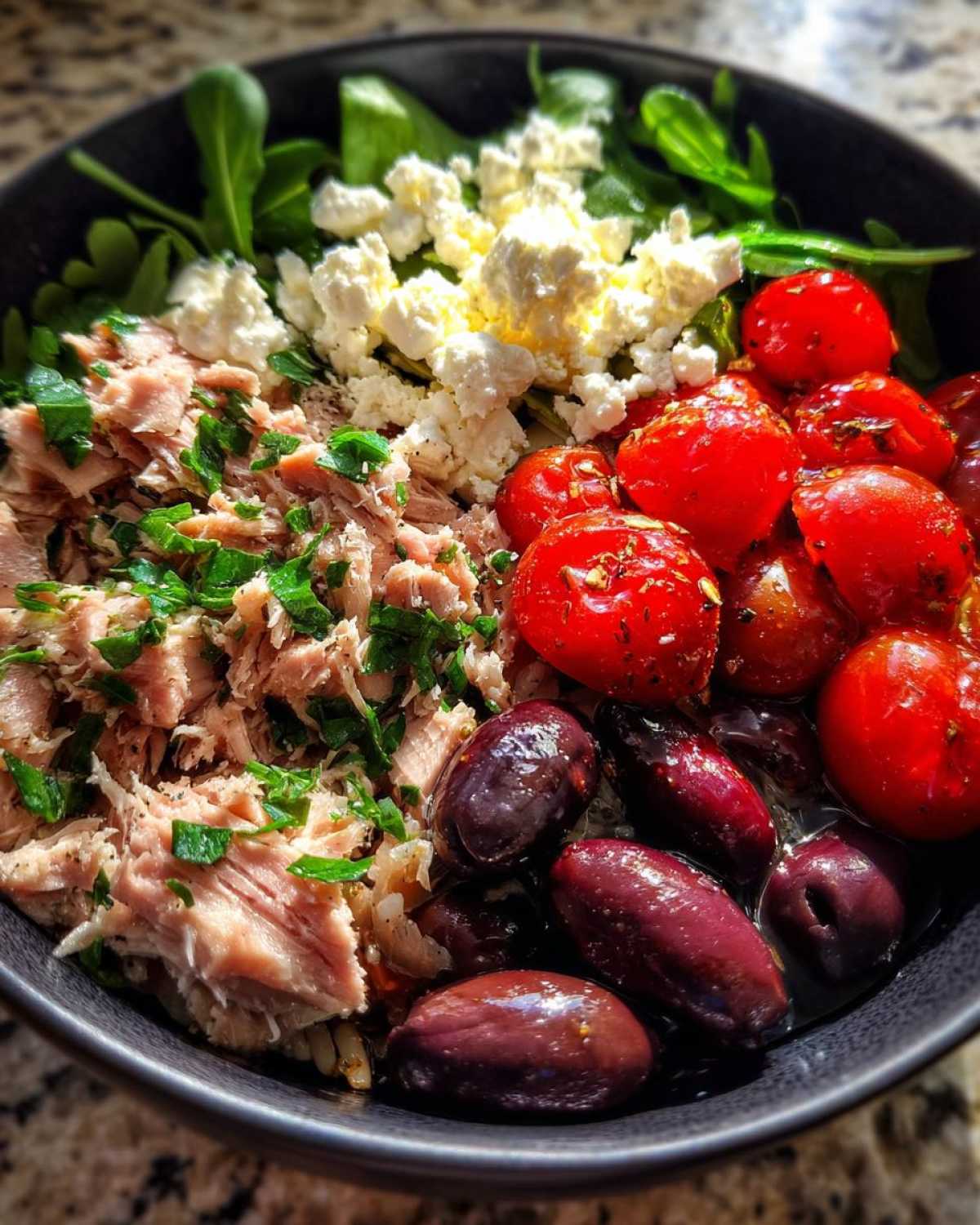 Mediterranean tuna bowl - detail 4