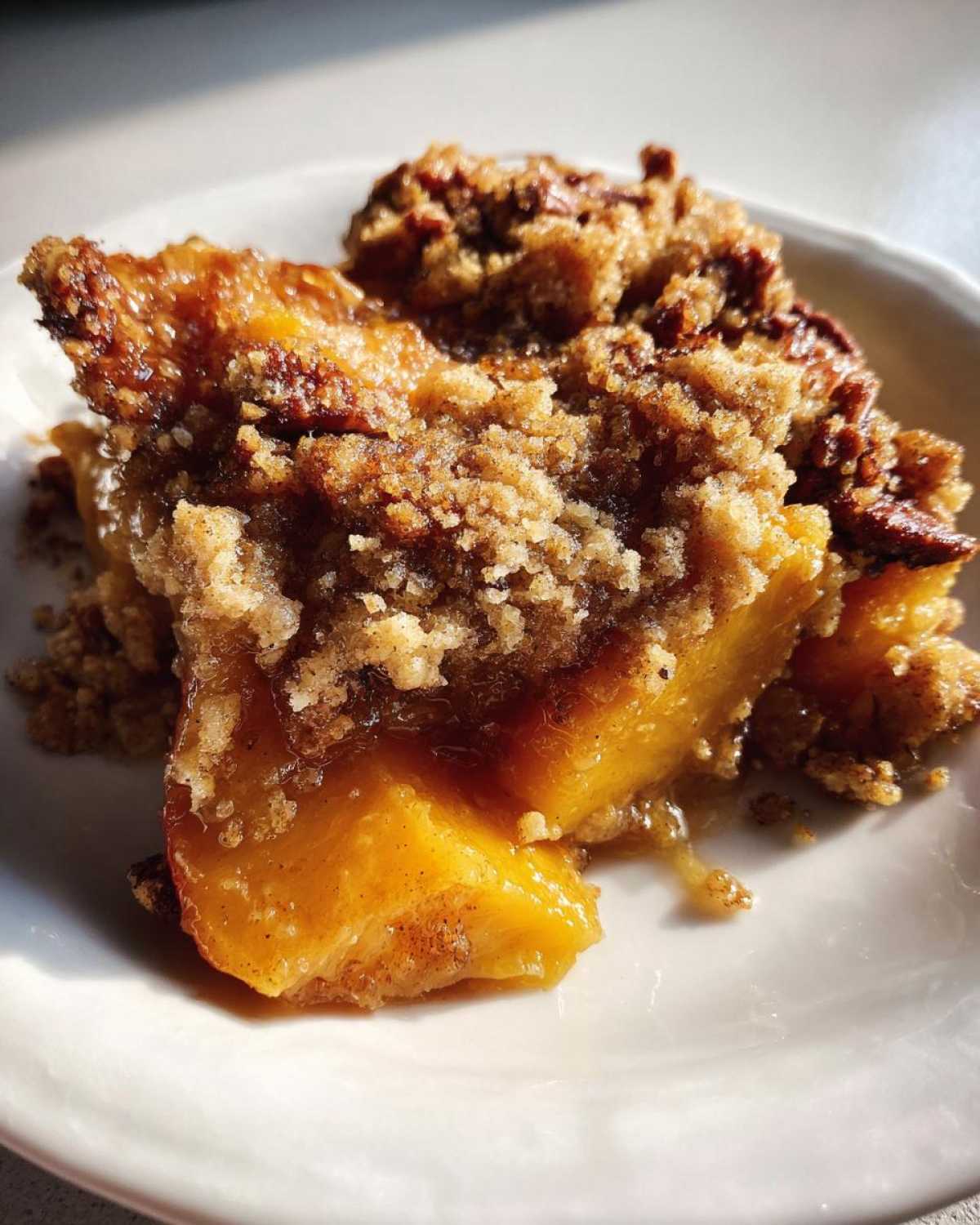 Peach Cobbler Recipe with Brown Sugar Pecan Crust - detail 1