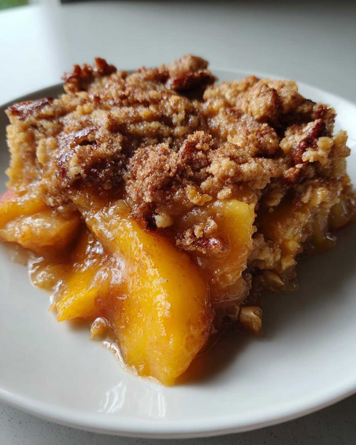 Peach Cobbler Recipe with Brown Sugar Pecan Crust - detail 2
