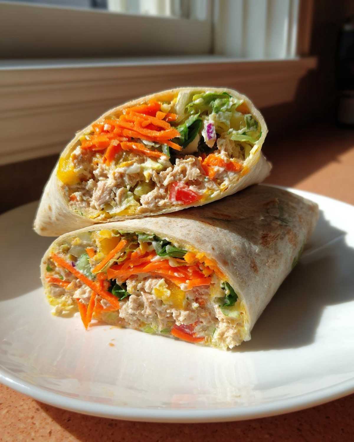 Spicy tuna wrap - detail 1