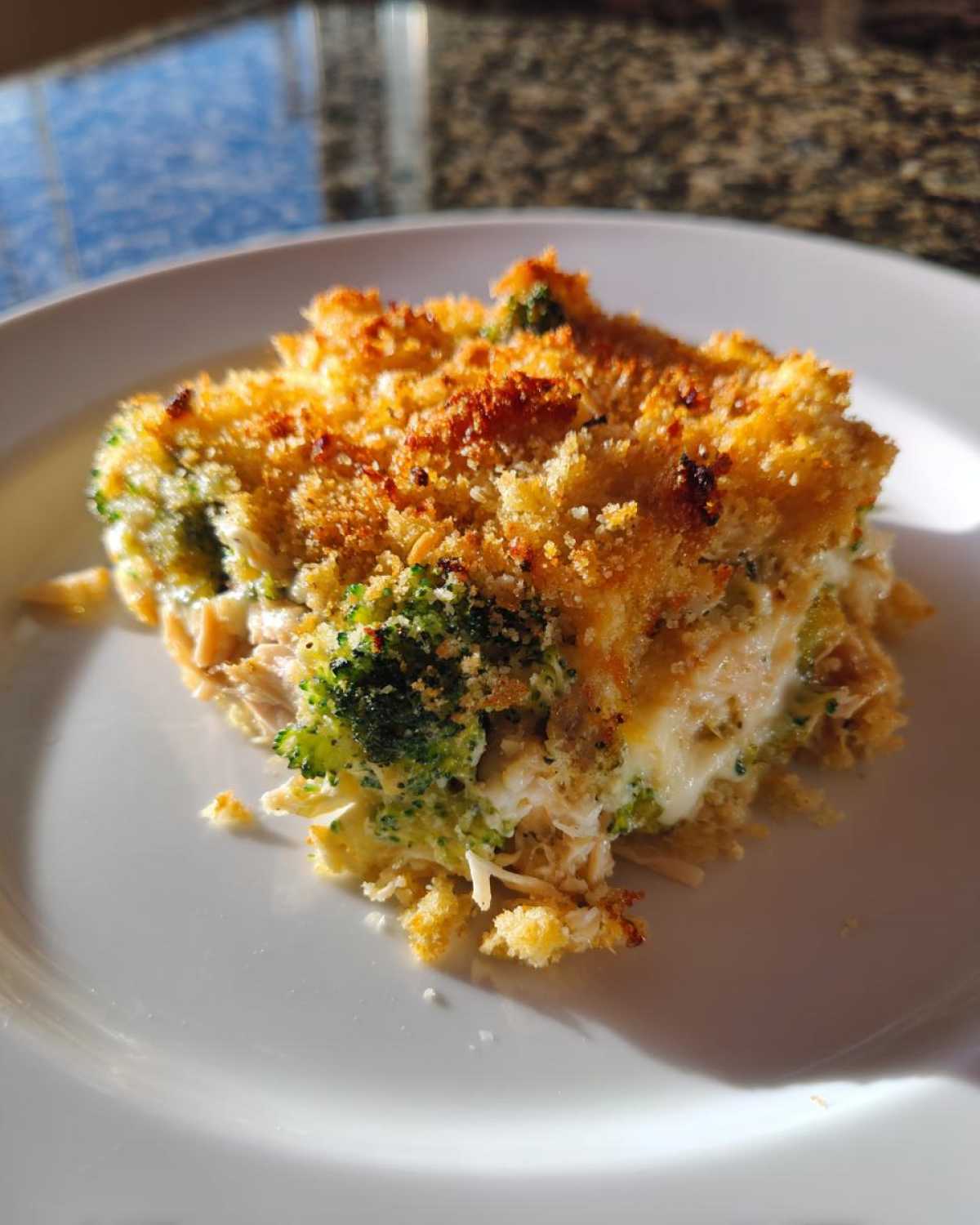 Tuna and broccoli casserole - detail 1